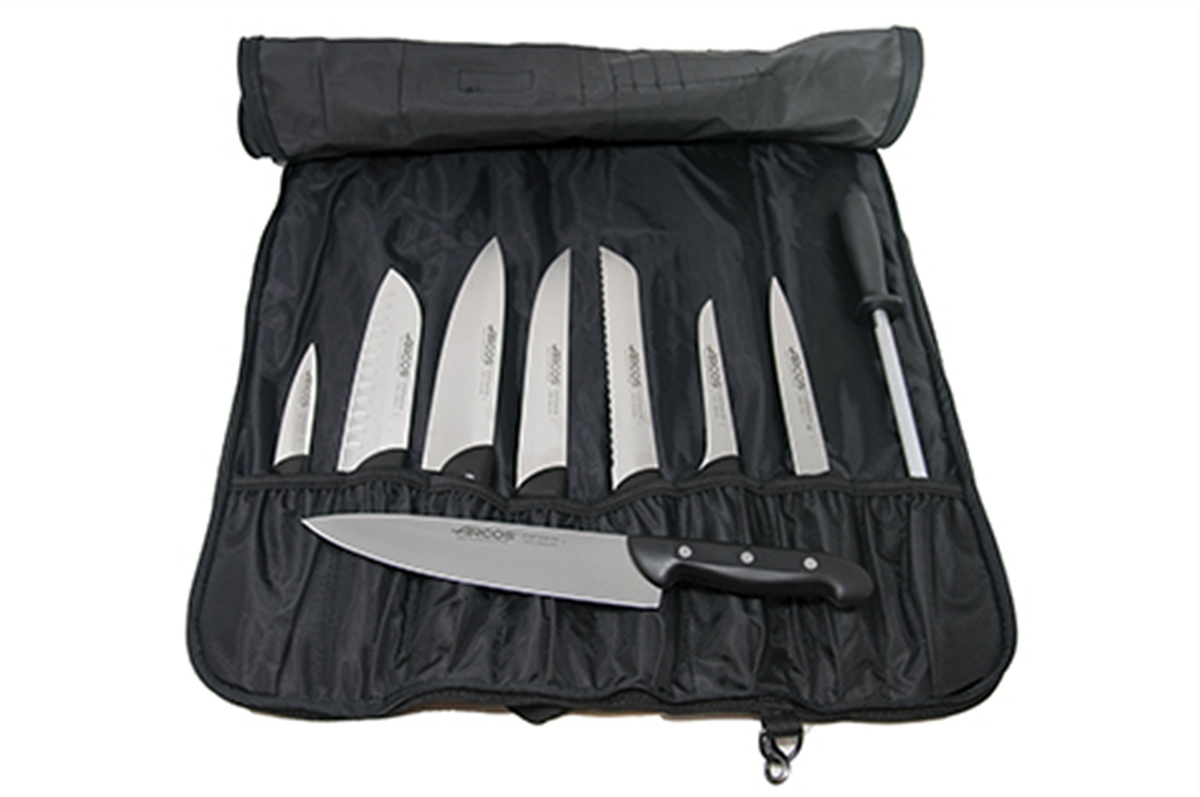 Trousse à couteaux - 7 couteaux + 1 fusil à aiguiser ( 096397 ) (1 X 1 unité )